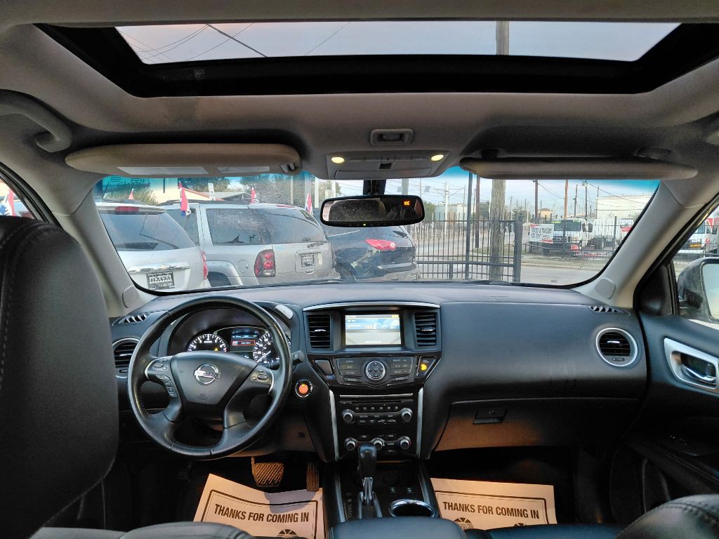 2013 Nissan Pathfinder Image 18
