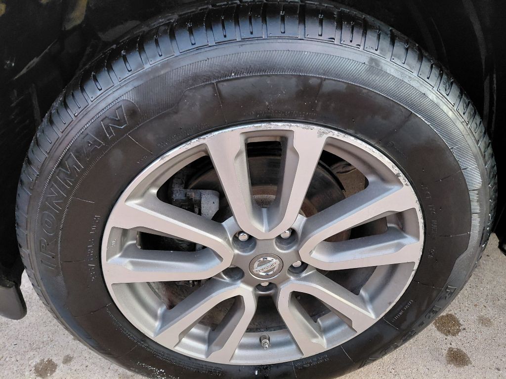 2013 Nissan Pathfinder Image 24