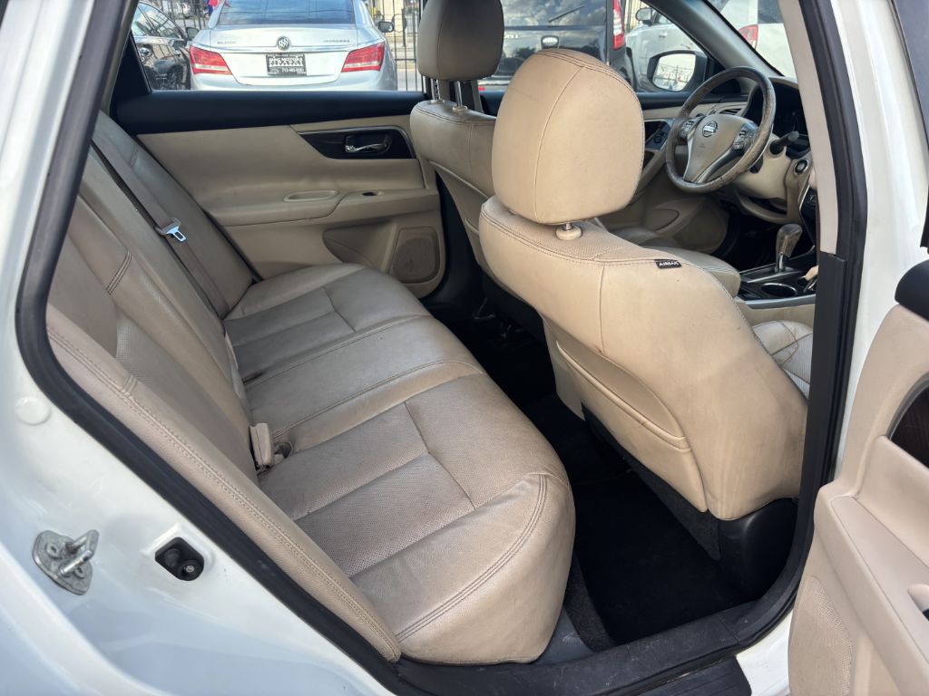 2015 Nissan Altima Image 6
