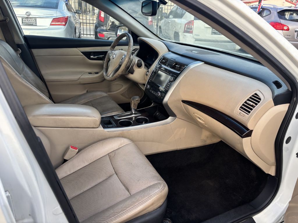 2015 Nissan Altima Image 7