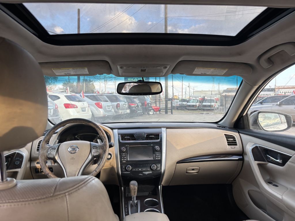 2015 Nissan Altima Image 15