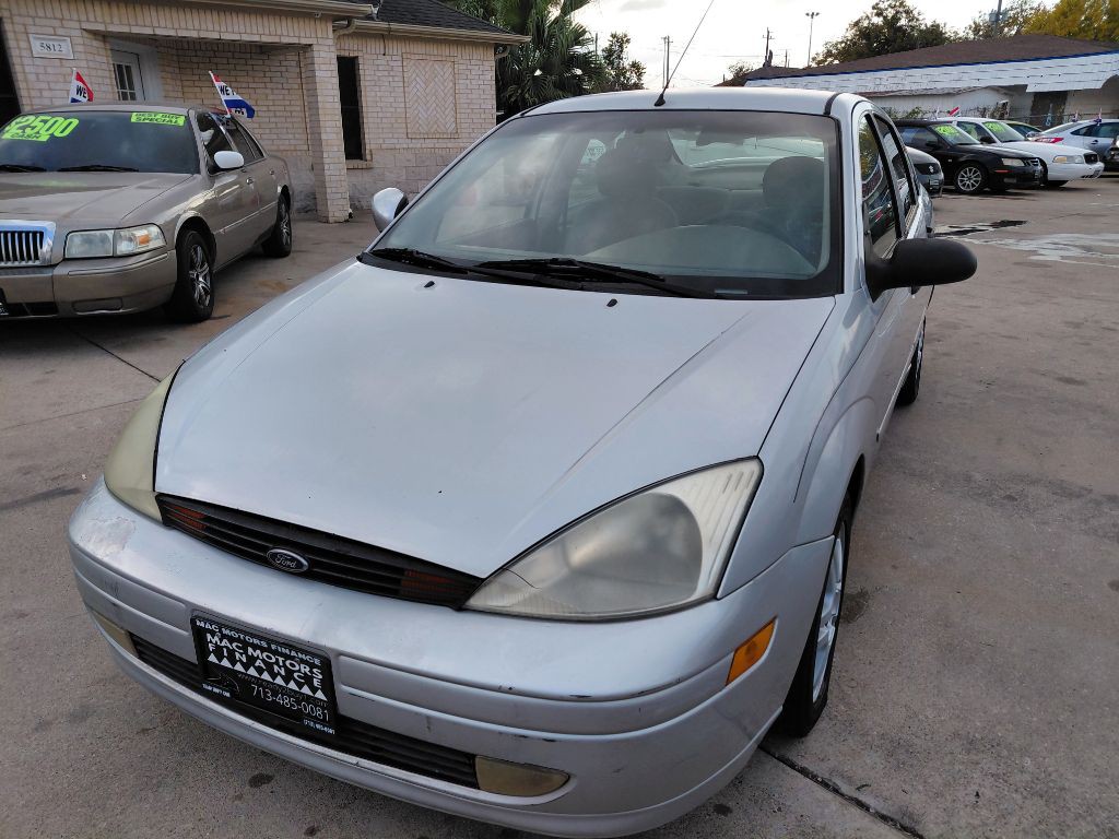 2000 Ford Focus Image 3