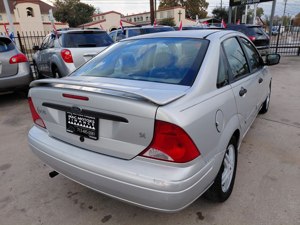 2000 Ford Focus Image 13