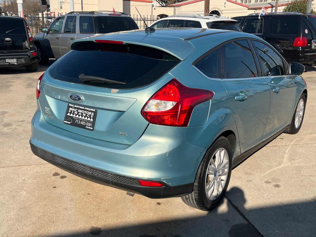 2012 Ford Focus Image 9