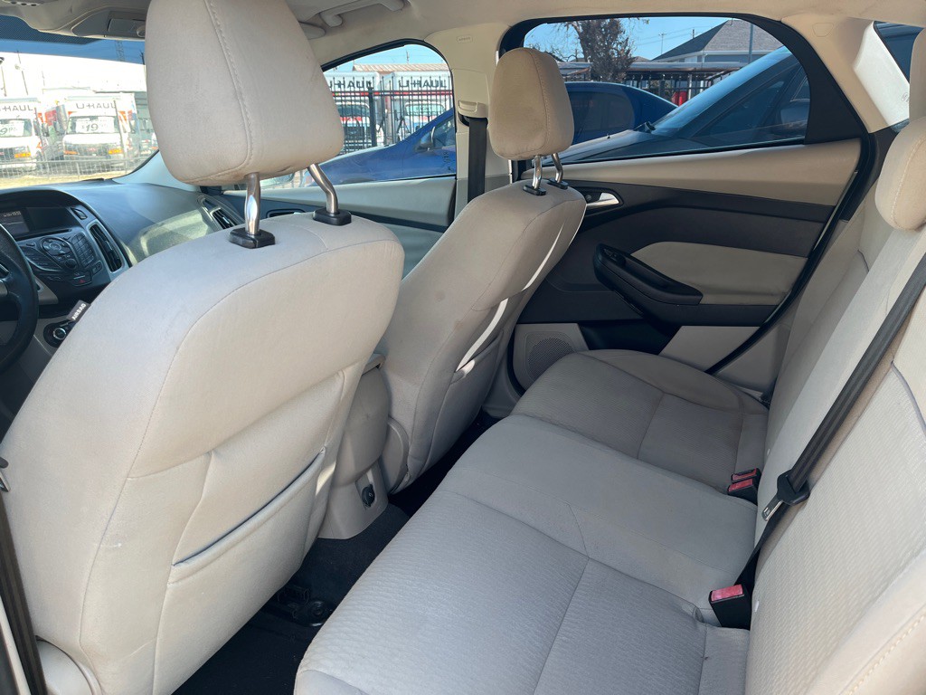 2012 Ford Focus Image 14