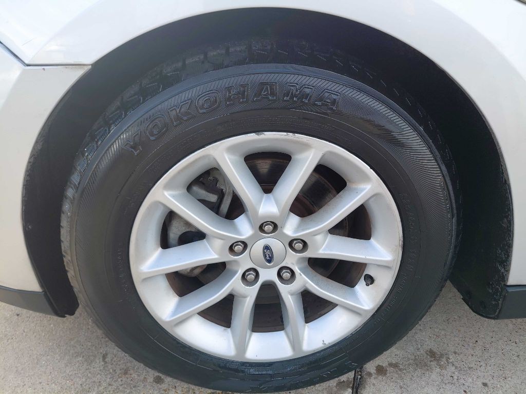 2014 Ford Taurus Image 22