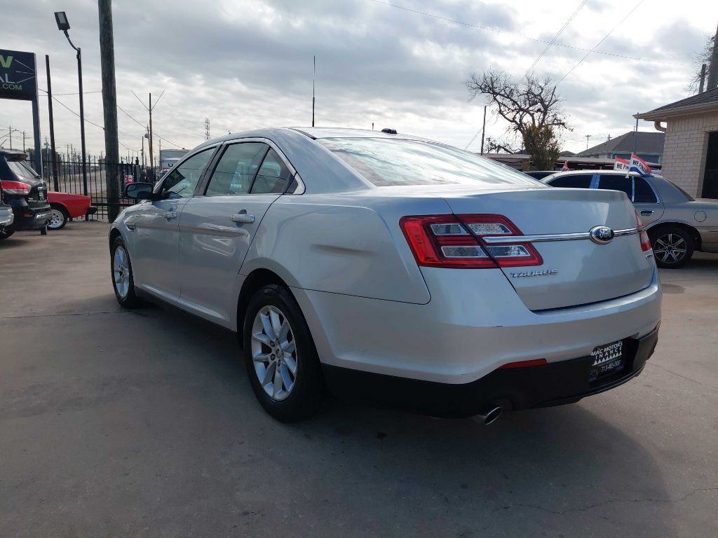 2014 Ford Taurus Image 5