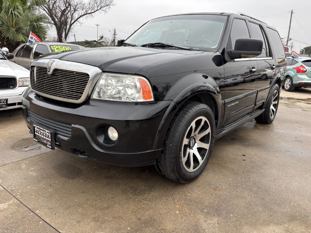 2003 Lincoln Navigator Image 2