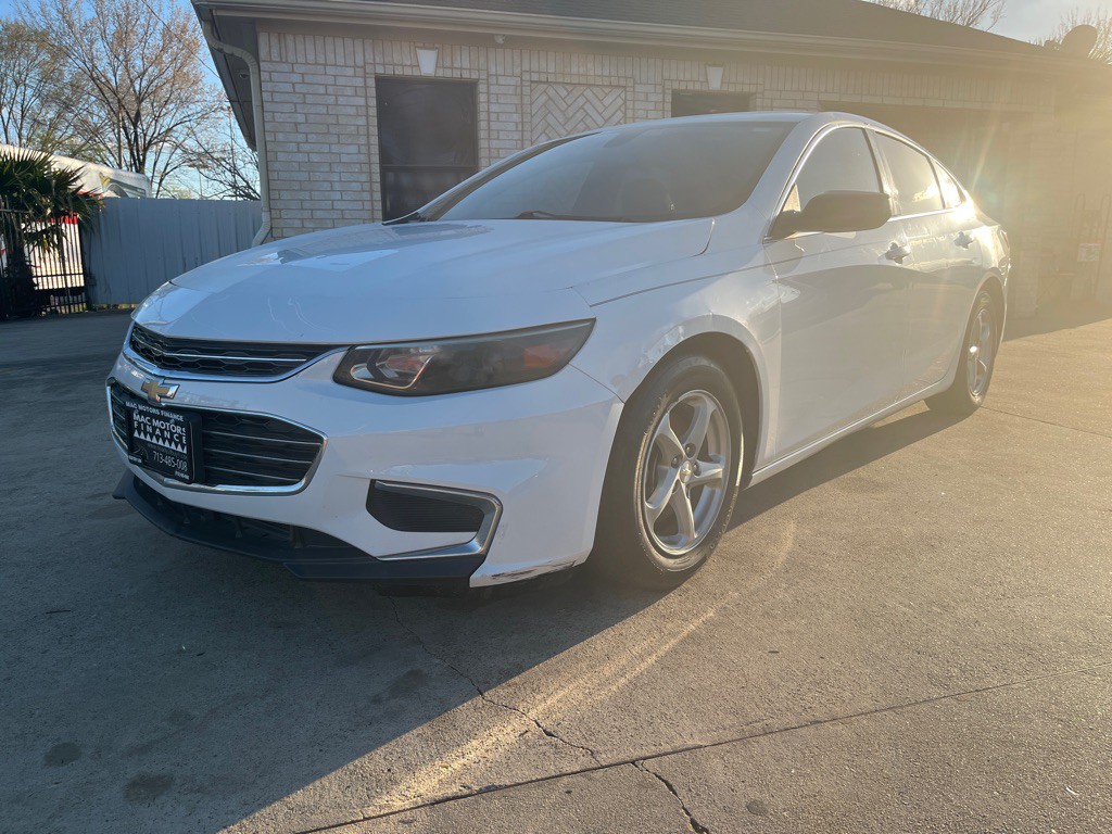 2017 Chevrolet Malibu Image 3