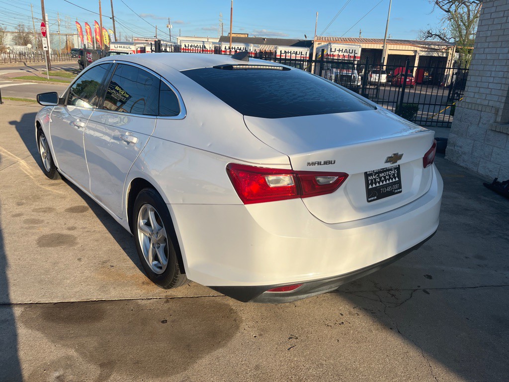 2017 Chevrolet Malibu Image 7