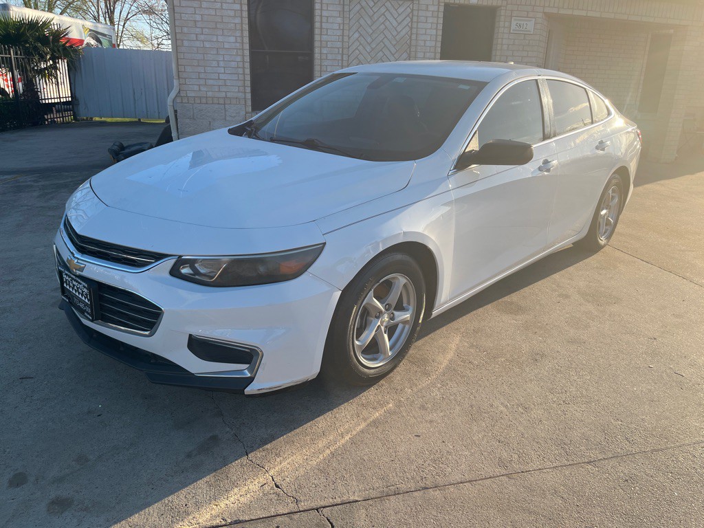 2017 Chevrolet Malibu Image 8