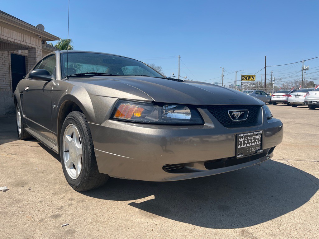 2002 Ford Mustang Image 10