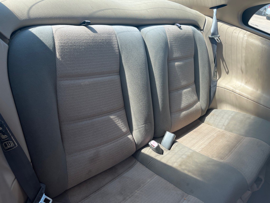 2002 Ford Mustang Image 18