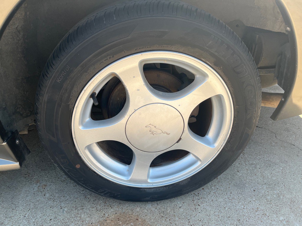 2002 Ford Mustang Image 27