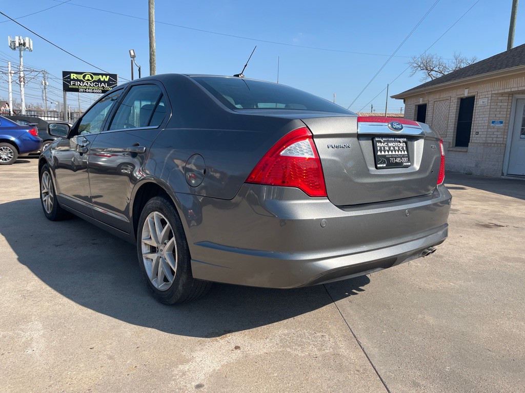 2012 Ford Fusion Image 2