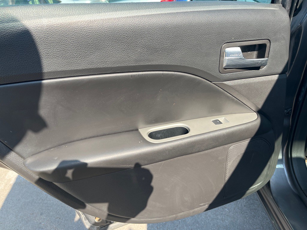 2012 Ford Fusion Image 16