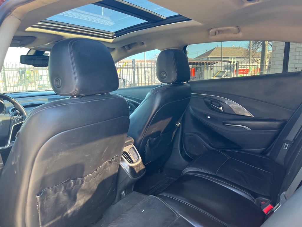 2015 Buick Lacrosse Image 16