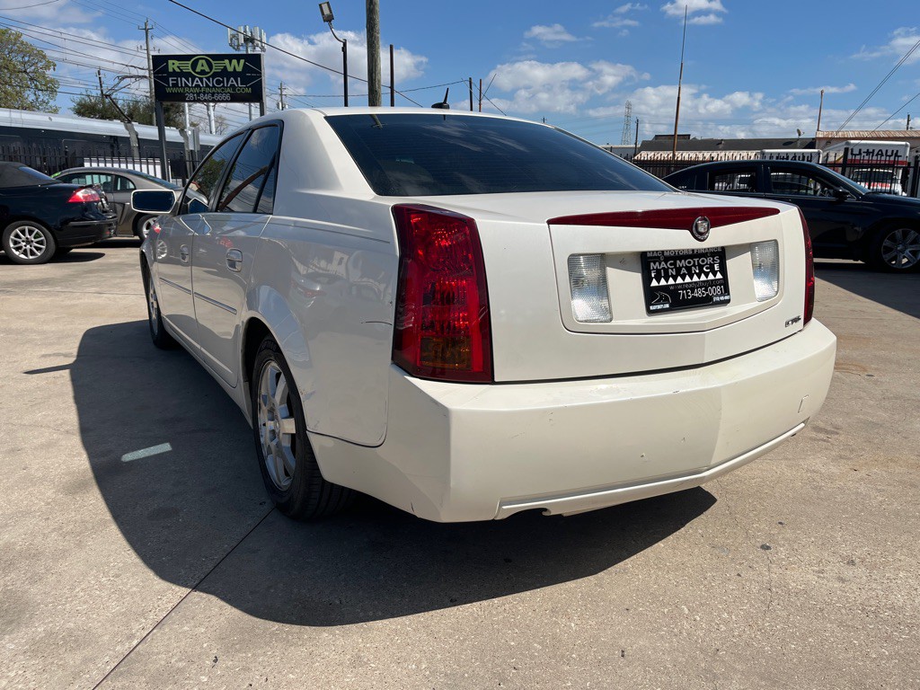 2005 Cadillac CTS Image 2