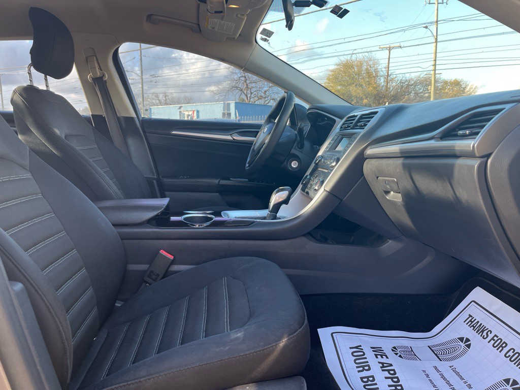 2013 Ford Fusion Image 15