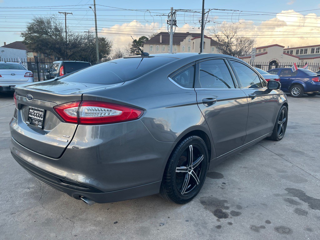 2013 Ford Fusion Image 23