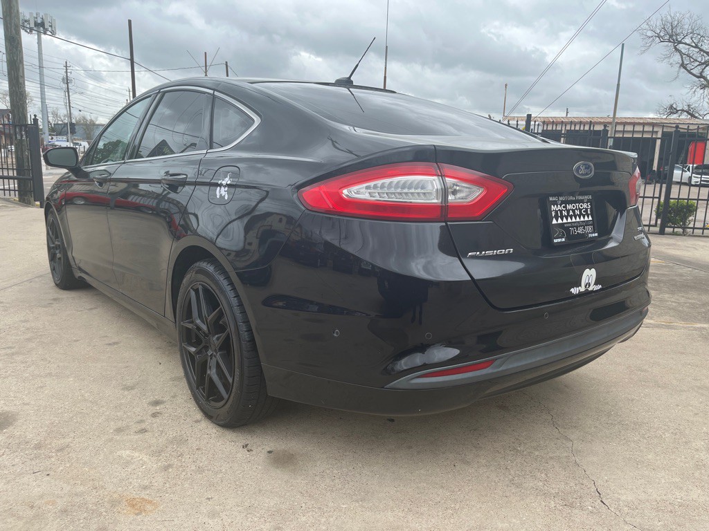 2013 Ford Fusion Image 24