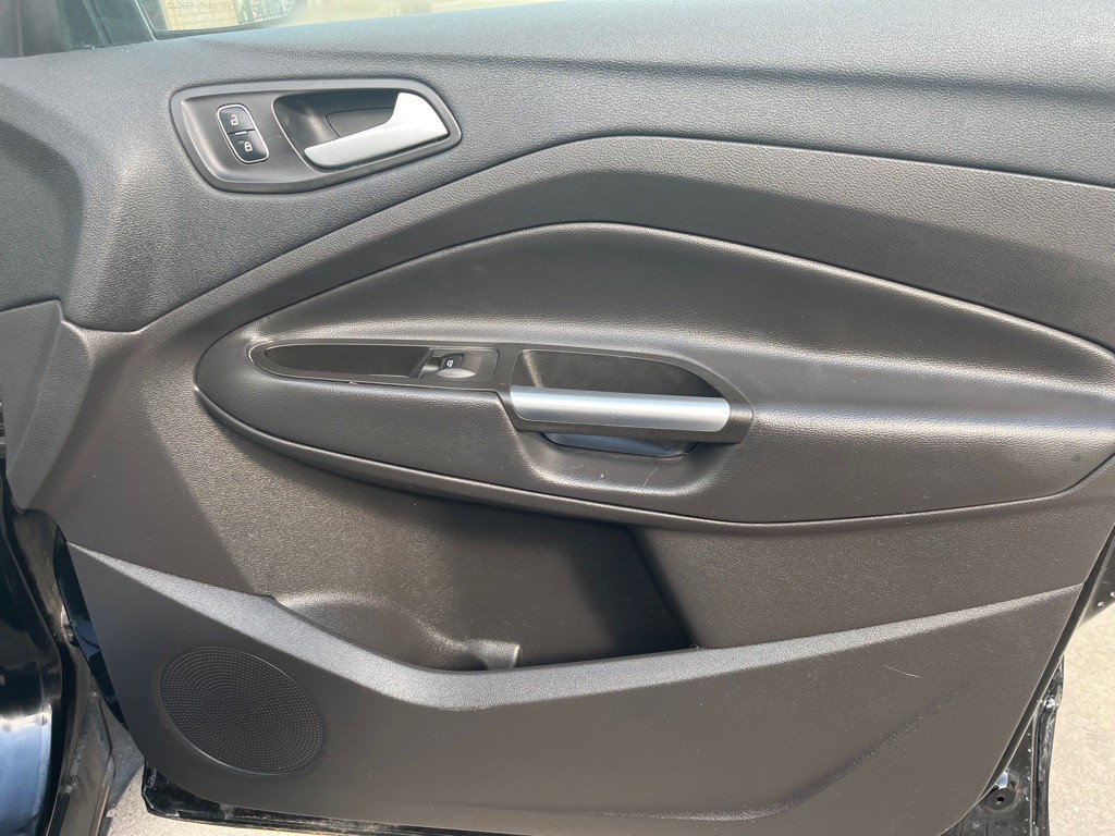 2017 Ford Escape Image 16