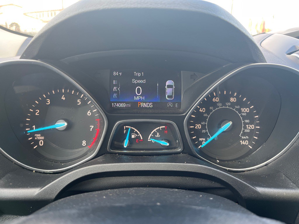 2017 Ford Escape Image 32