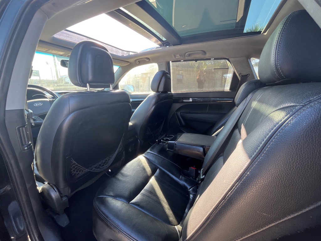 2014 Kia Sorento Image 16