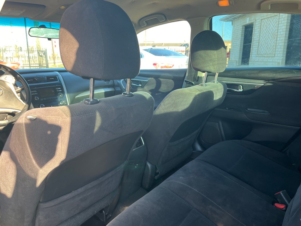 2013 Nissan Altima Image 19