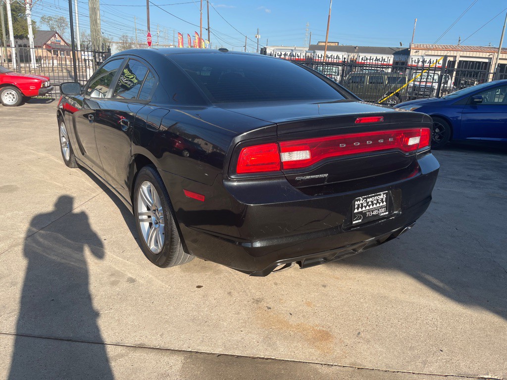 2011 Dodge Charger Image 8