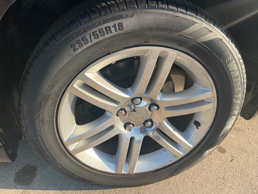 2011 Dodge Charger Image 22