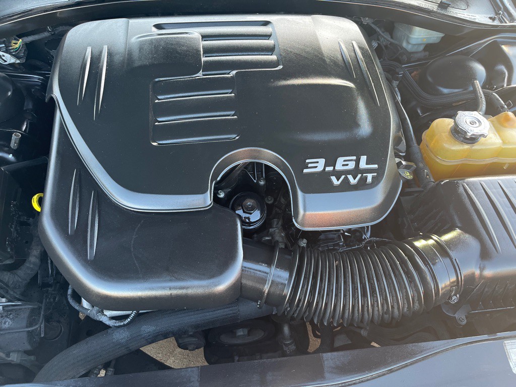 2011 Dodge Charger Image 25