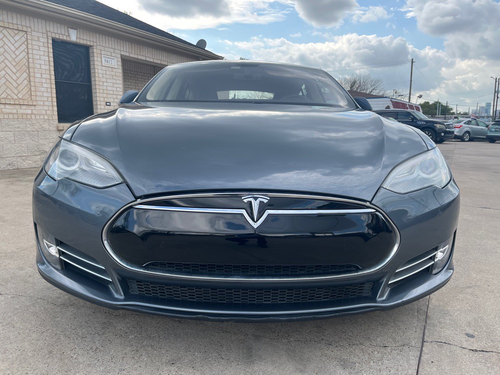 2013 Tesla Model S Image 5