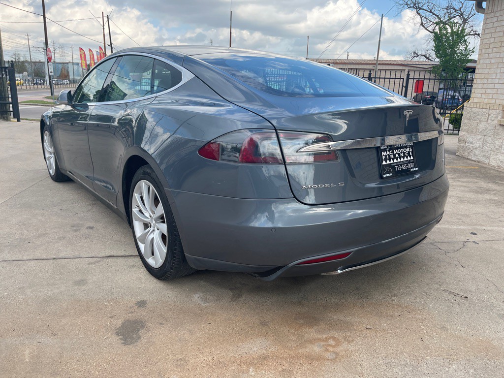 2013 Tesla Model S Image 11