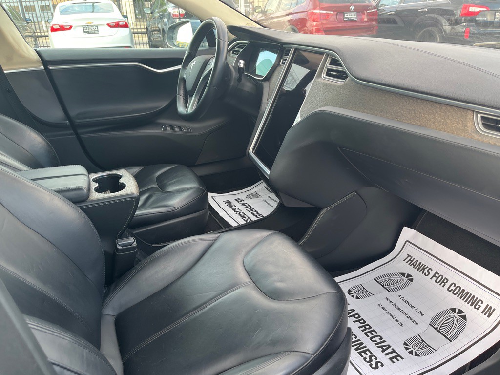2013 Tesla Model S Image 15