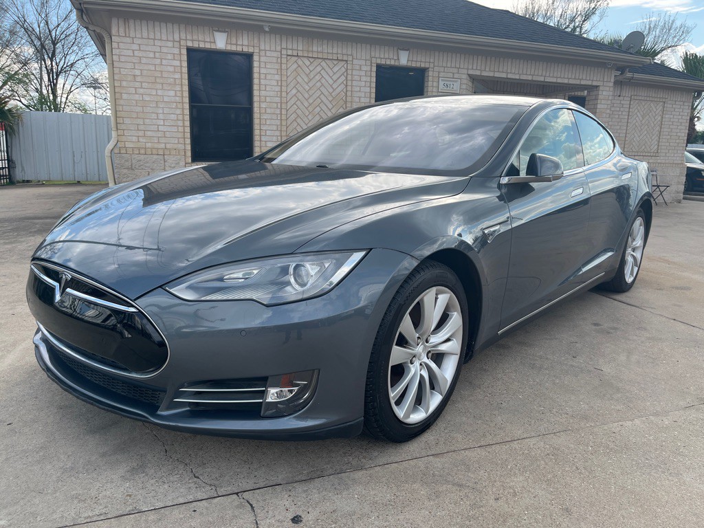 2013 Tesla Model S Image 21
