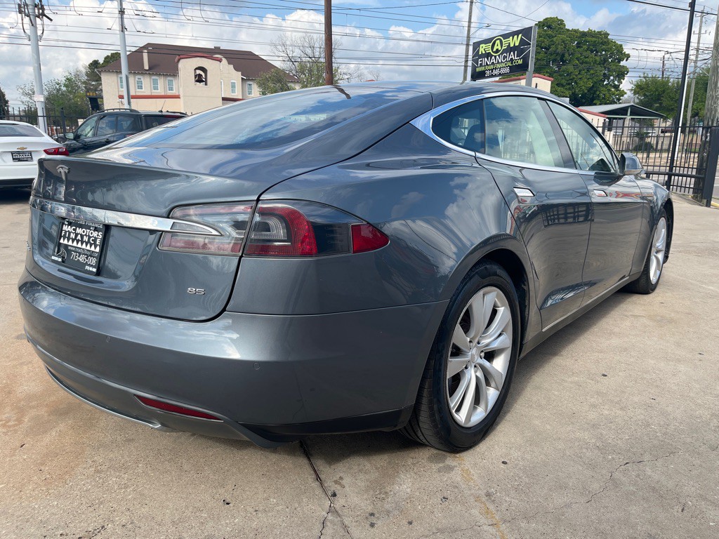 2013 Tesla Model S Image 33
