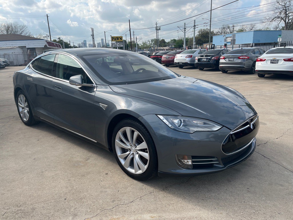 2013 Tesla Model S Image 34