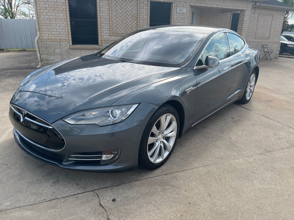 2013 Tesla Model S Image 35