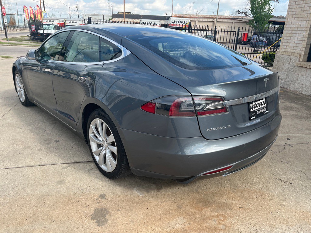 2013 Tesla Model S Image 36