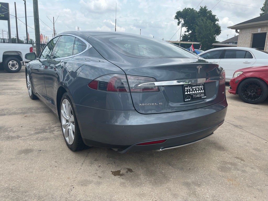 2013 Tesla Model S Image 2
