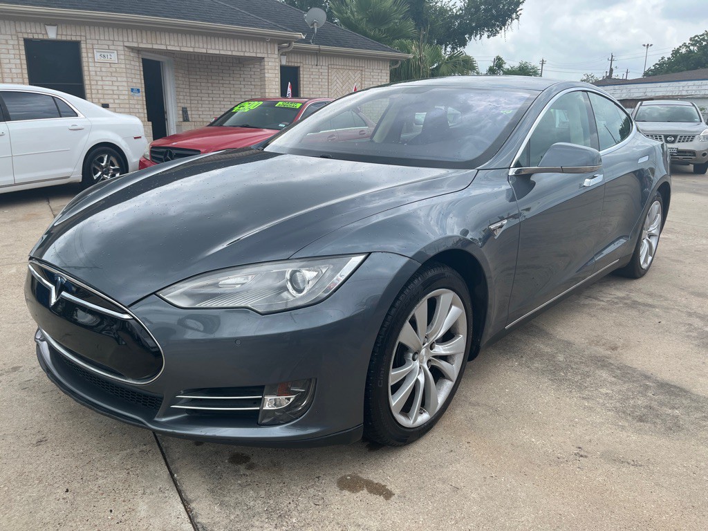 2013 Tesla Model S Image 21
