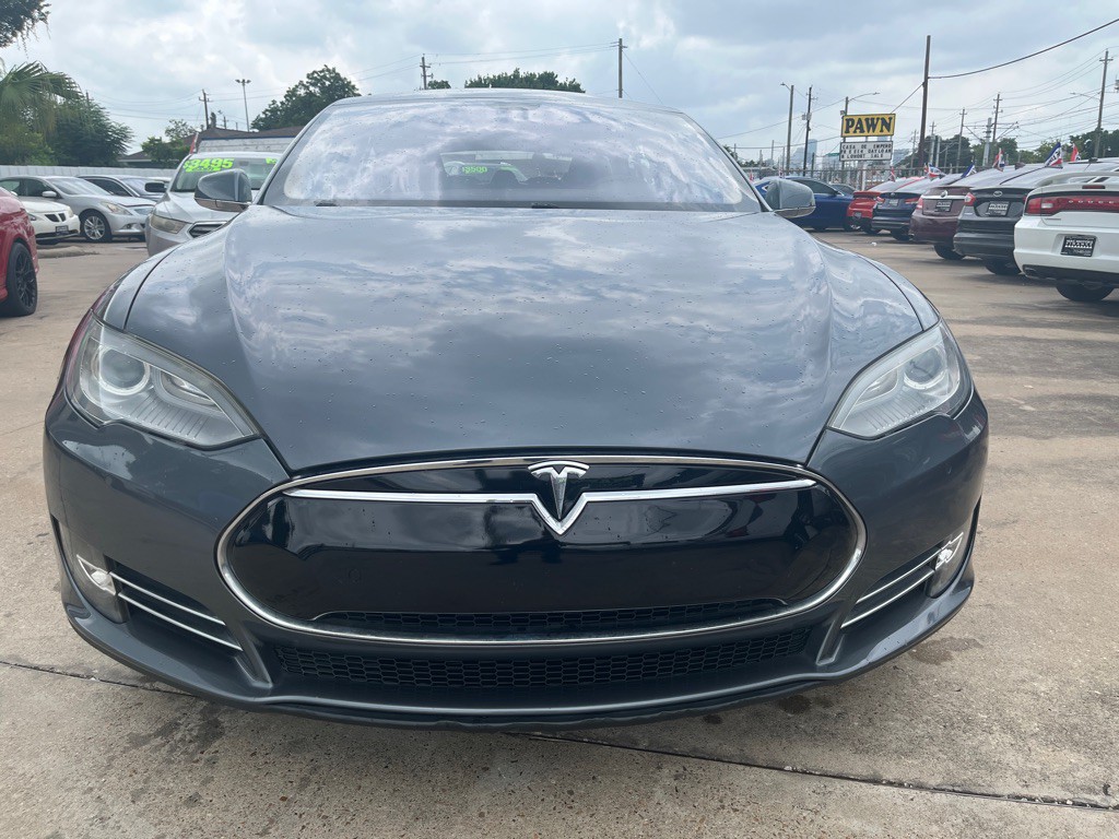 2013 Tesla Model S Image 22