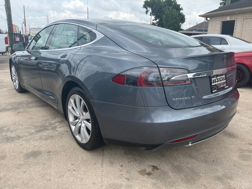 2013 Tesla Model S Image 26
