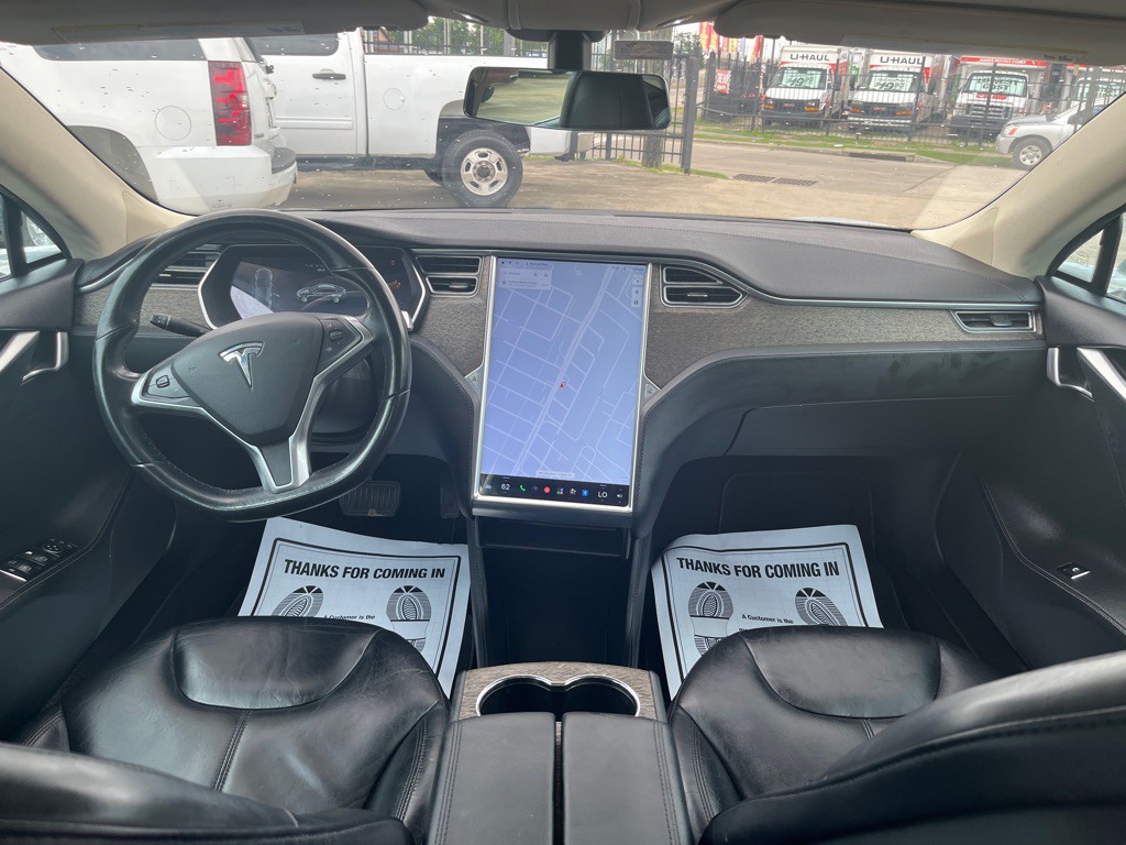2013 Tesla Model S Image 29
