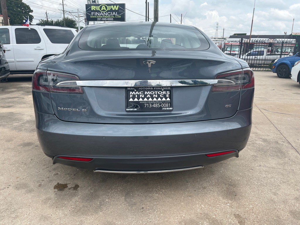 2013 Tesla Model S Image 37