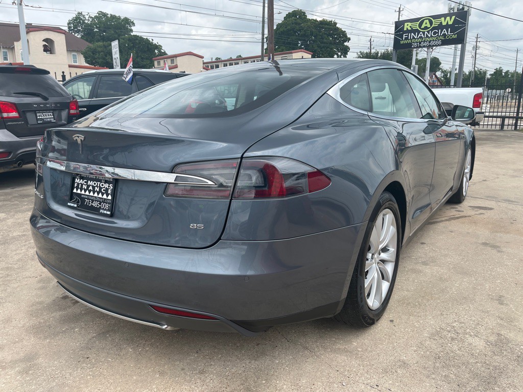 2013 Tesla Model S Image 43