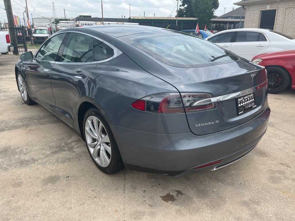 2013 Tesla Model S Image 45