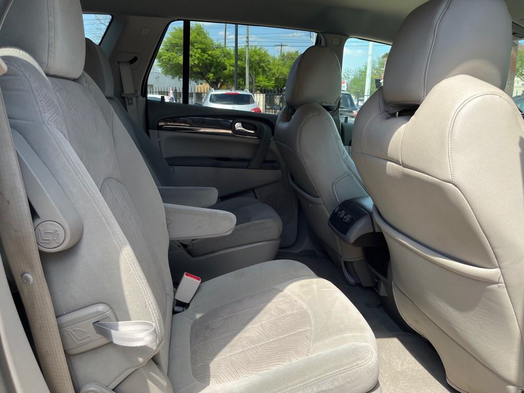 2016 Buick Enclave Image 17