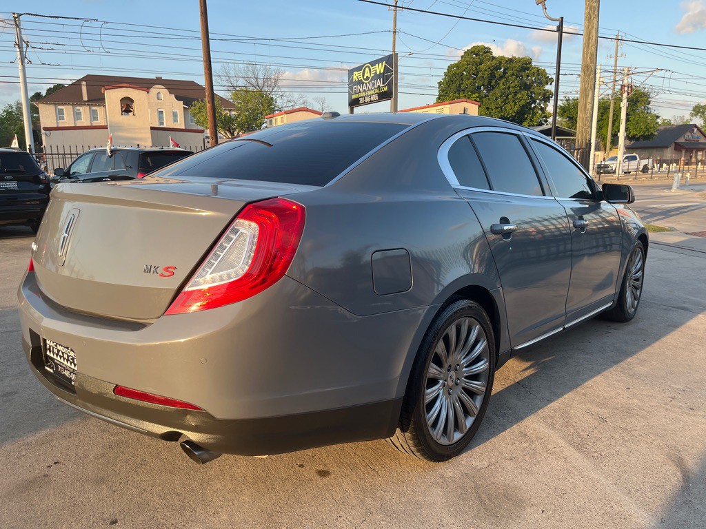 2013 Lincoln MKS Image 4